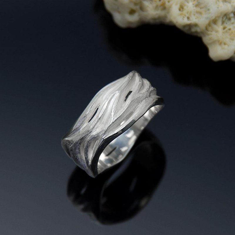 Coral Motif Silver& White Ring [konojoi] LLR-006 - แหวนทั่วไป - โลหะ 