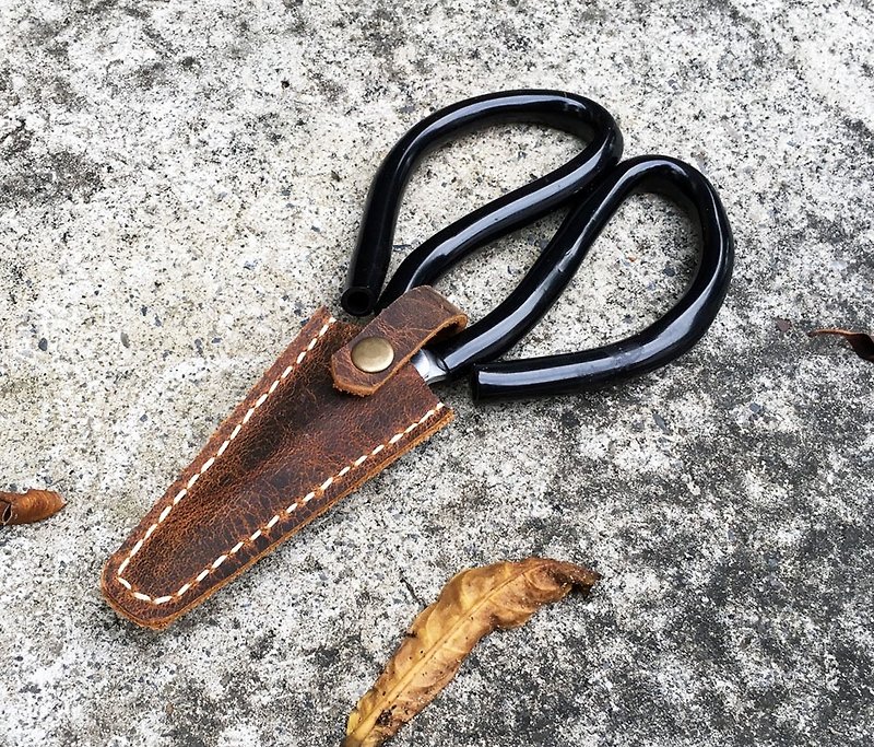 (U6.JP6 handmade leather goods) hand made pure hand-sewn leather scissors holster / scissors safety leather case - Scissors & Letter Openers - Genuine Leather Brown