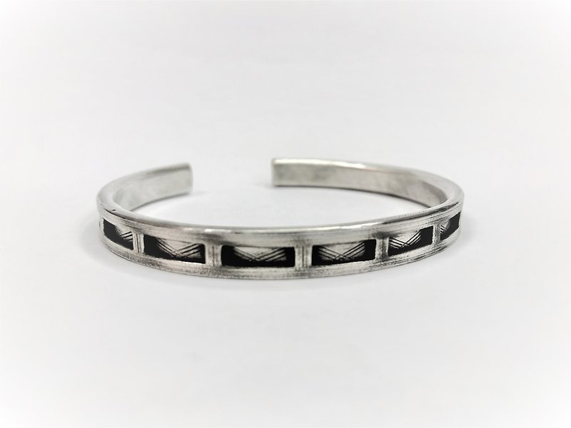One of San Francisco・Pure silver texture bracelet | San Francisco - สร้อยข้อมือ - เงินแท้ 