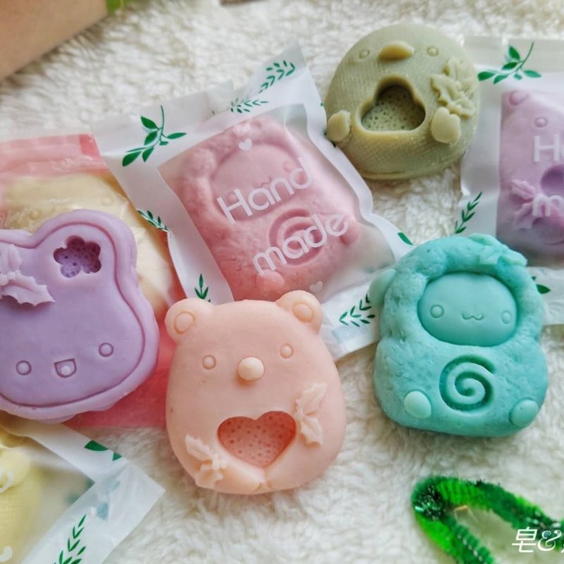 Cute little soap for Christmas gift - สบู่ - วัสดุอื่นๆ 