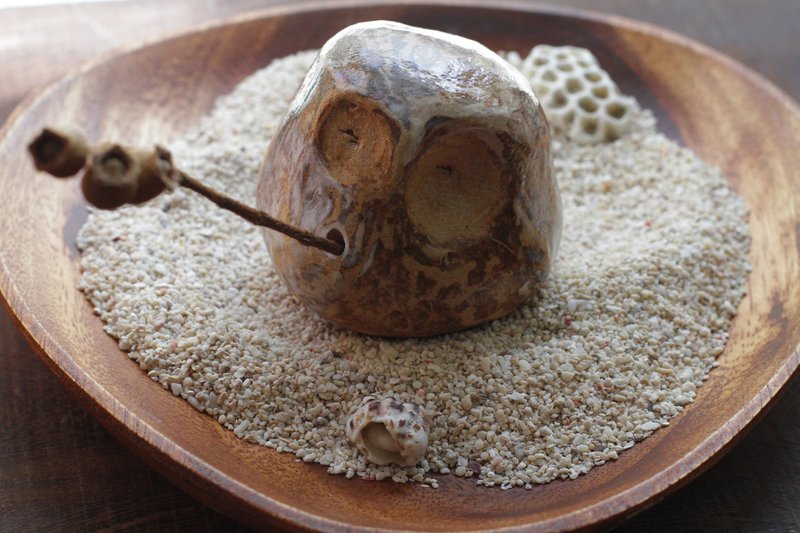 純手捏老成貓頭鷹陶偶 - 擺飾/家飾品 - 陶 咖啡色