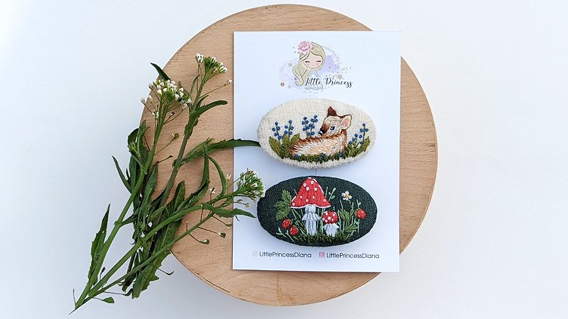 Mushroom and deer hair clips, woodland barrette, embroidered hair accessories - Baby Accessories - Other Materials Green