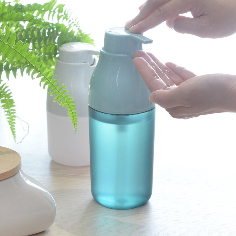 日本OKA PLYS base摩登風乳液用按壓瓶-420ml-4色可選 - 浴室用品 - 塑膠 藍色
