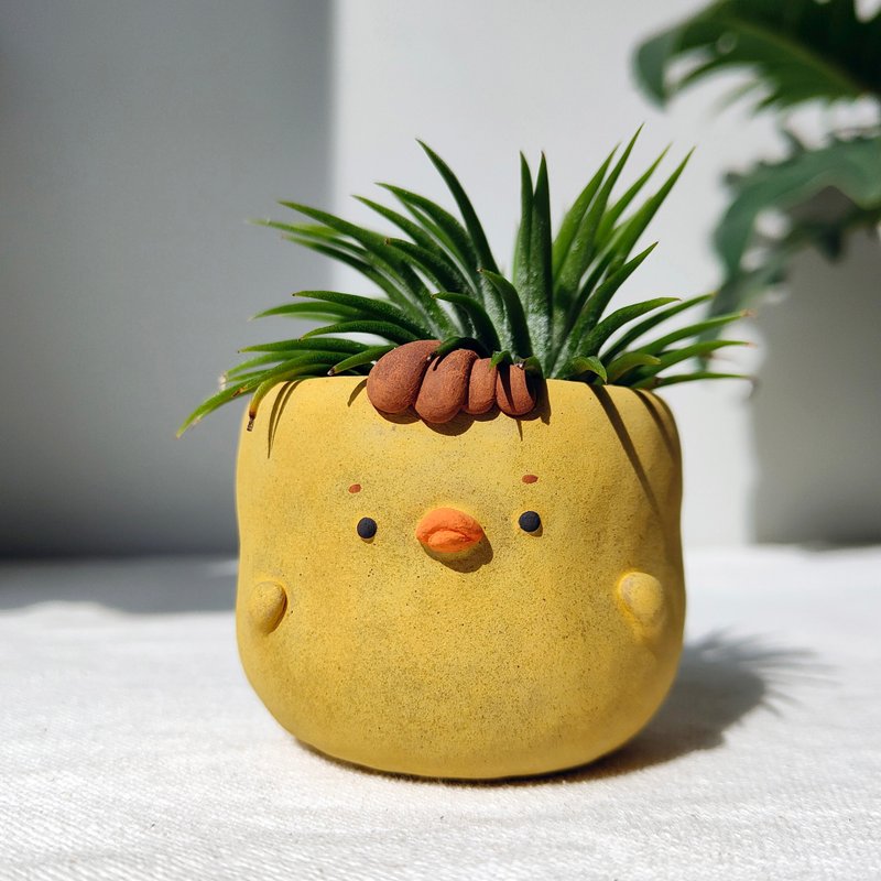 2.25 inch, cute yellow duck planter. Handmade pot with drainage hole. - เซรามิก - ดินเผา 