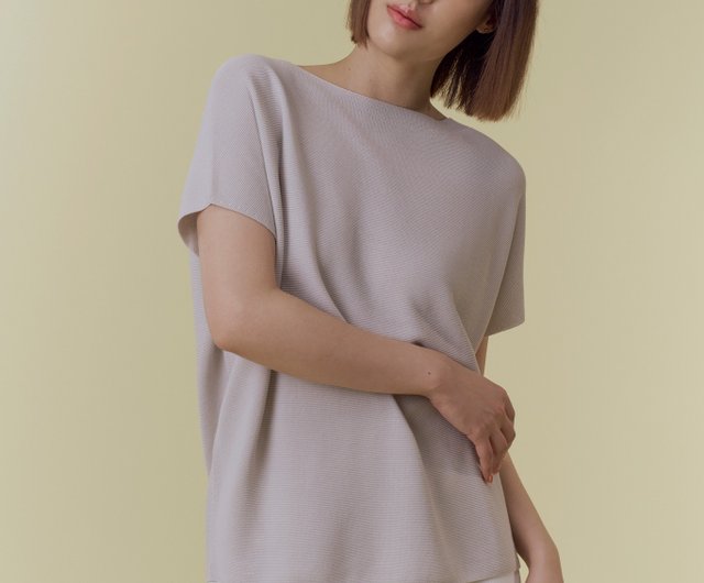 グレーのロングニットオフショルダートップス - ショップ YUWEN T