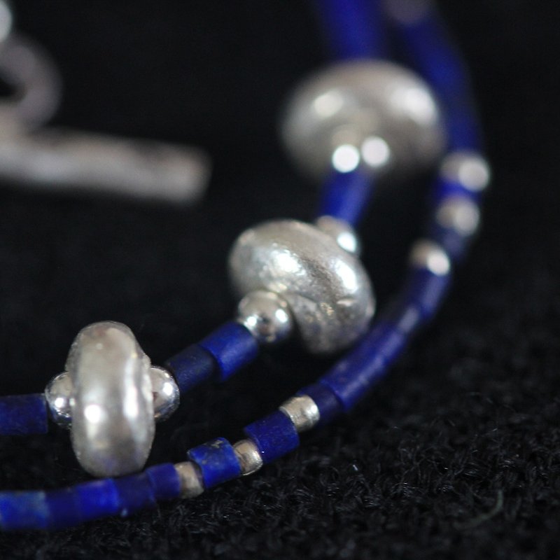 Flat sphere Silver beads with dark blue lapis lazuli bracelet/necklace (B0023) - 手鍊/手環 - 銀 藍色