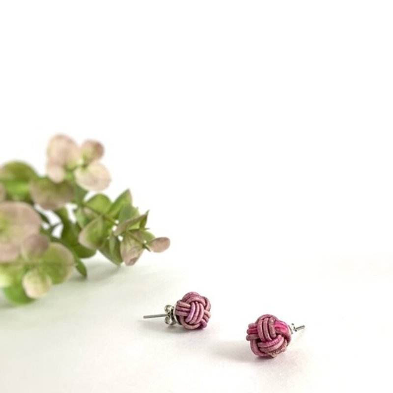 【アンティークローズ】水引　ピアス　オリジナル染色　大人可愛い　ピンク　バラ色 - 耳環/耳夾/耳骨夾 - 其他材質 粉紅色