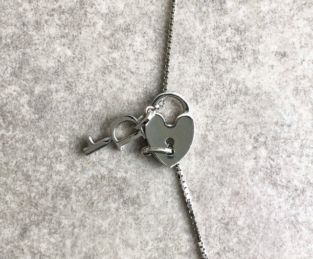 ✨未使用✨タグ付き‼️Dior ♡ Vintage ♡ necklace vintage】Christian Dior / Dior logo teardrop rhinestone