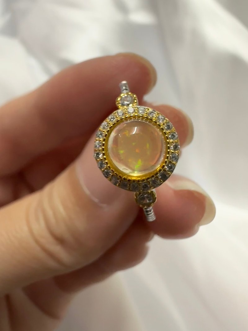 Devotion - Opal Ring - แหวนทั่วไป - คริสตัล หลากหลายสี