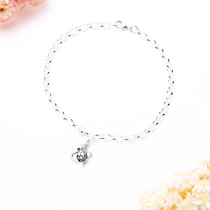 【Angel & Me】Baby Sea Turtle s925 sterling silver bracelet Birthday gift - สร้อยข้อมือ - เงินแท้ สีเงิน