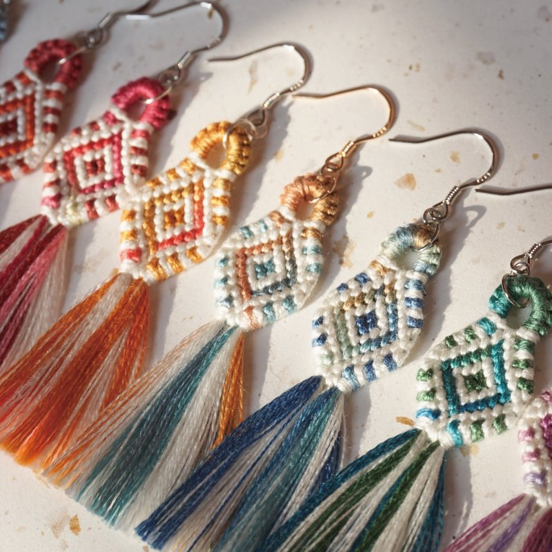 [Section dye series] Ethnic style earrings and Clip-On| Braided earrings - Earrings & Clip-ons - Thread Multicolor