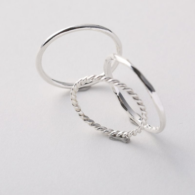 【Christmas Gift】Thin Rings (Set of 3) 925 Sterling Silver Custom Rings Couple Rings Wedding Bands Stacking Rings - แหวนทั่วไป - เงินแท้ สีเงิน