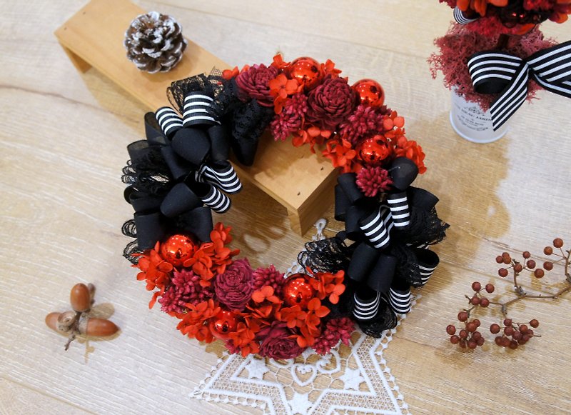 Handmade rock party, no flower, fashion wreath (photograph props party arrangement) - ช่อดอกไม้แห้ง - พืช/ดอกไม้ สีแดง