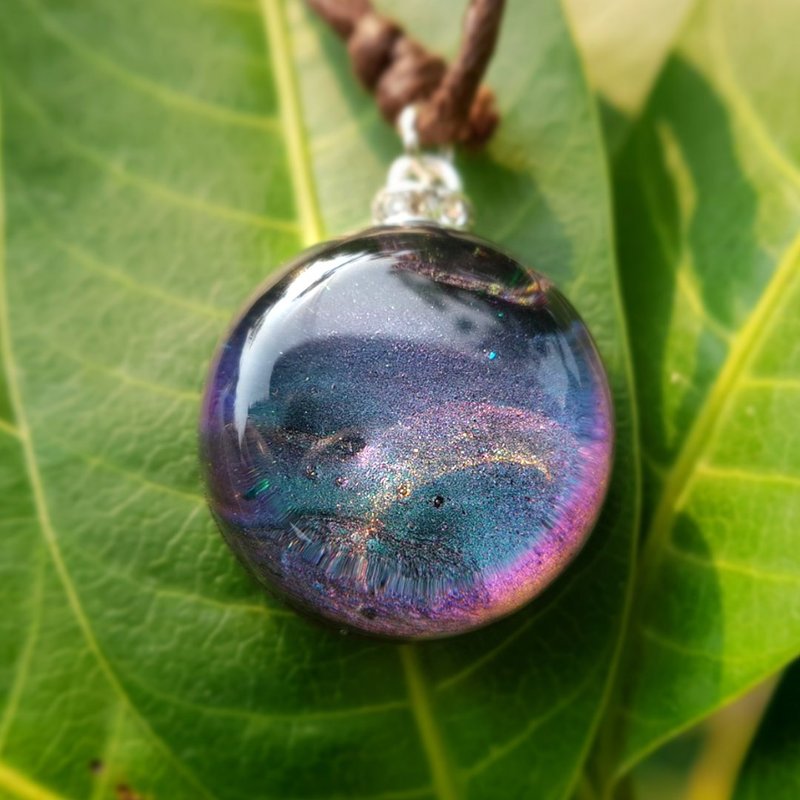合意樹脂木 | Pook pendant - 項鍊 - 木頭 藍色
