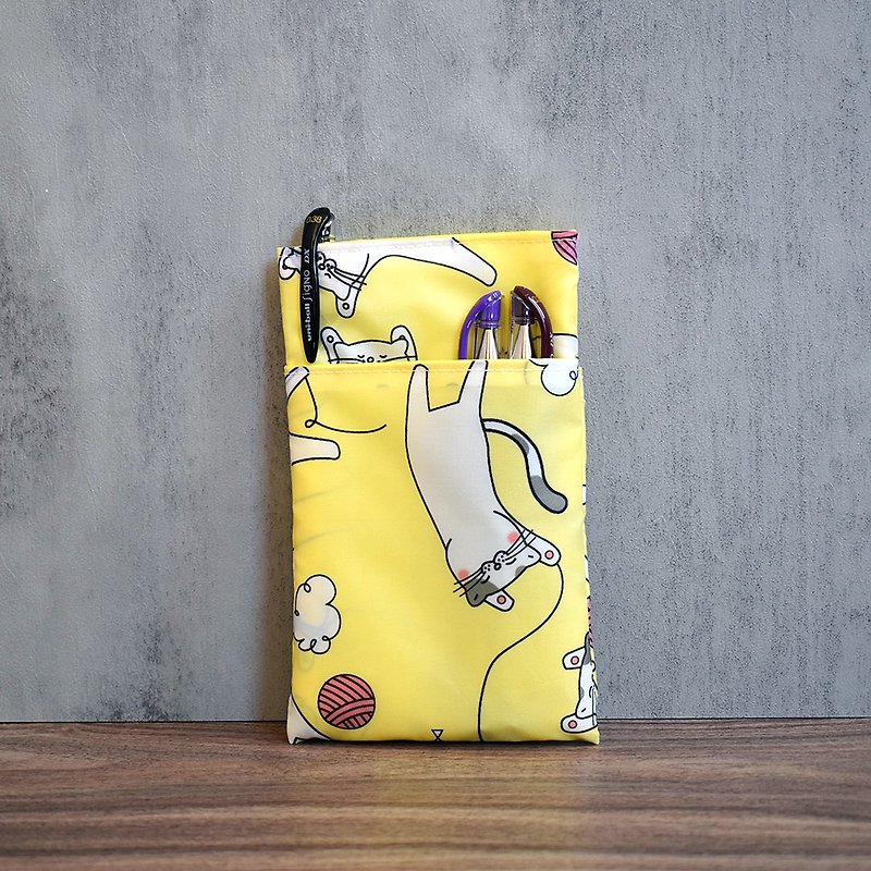 Three-layer pocket type doctor's gown pencil case_cat wool - Pencil Cases - Nylon Yellow