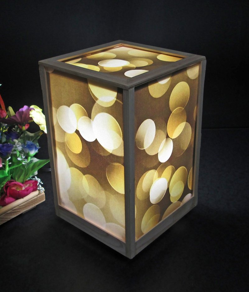 Five-sided display of bean shape - โคมไฟ - ไม้ สีทอง