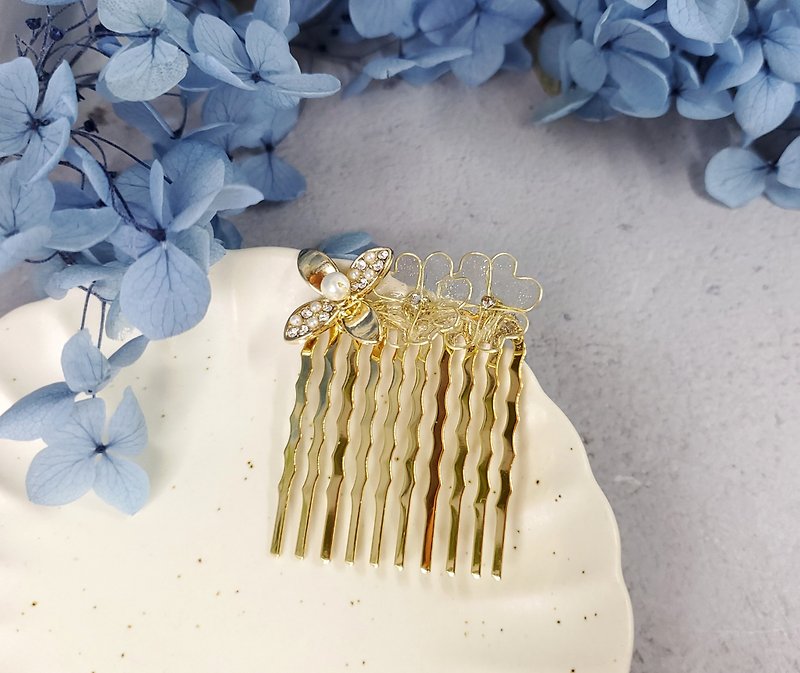 Crystal Clover Crystal Flower Hair Comb - เครื่องประดับผม - เรซิน สีใส