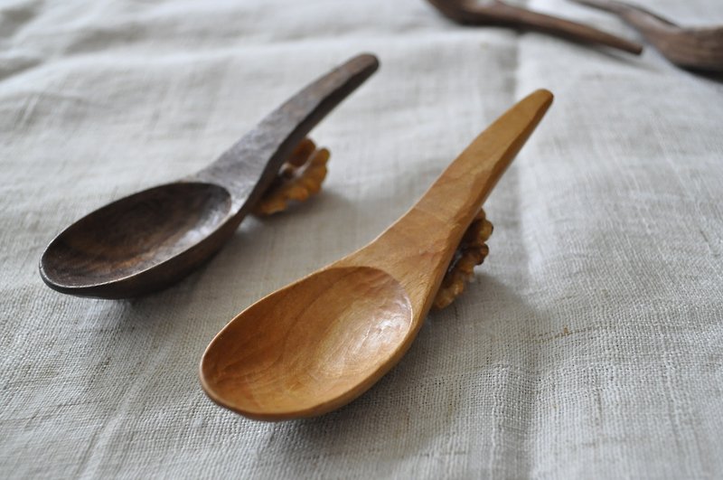 Handmade cherry wood spoon spoon / German wood oil - Ladles & Spatulas - Wood Orange