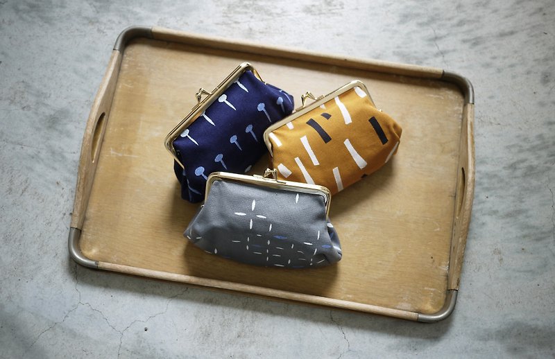 moshimoshi | Gold Clutch Bag - Winter Set - One Each of Three Suits - Toiletry Bags & Pouches - Cotton & Hemp Gray