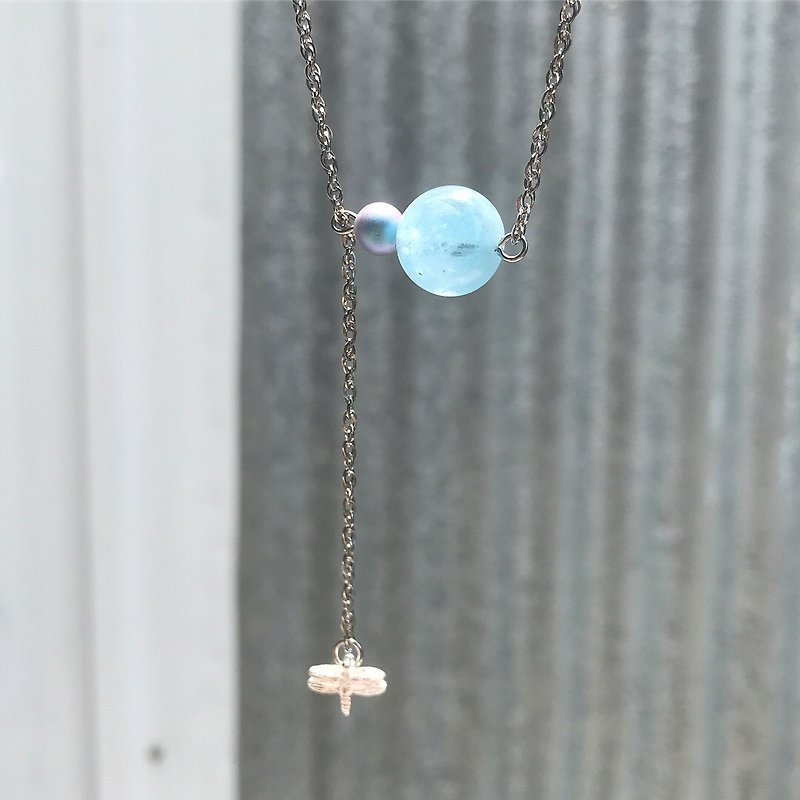 【Lost and find】Simple natural stone aquamarine dragonfly neck - Necklaces - Gemstone Blue