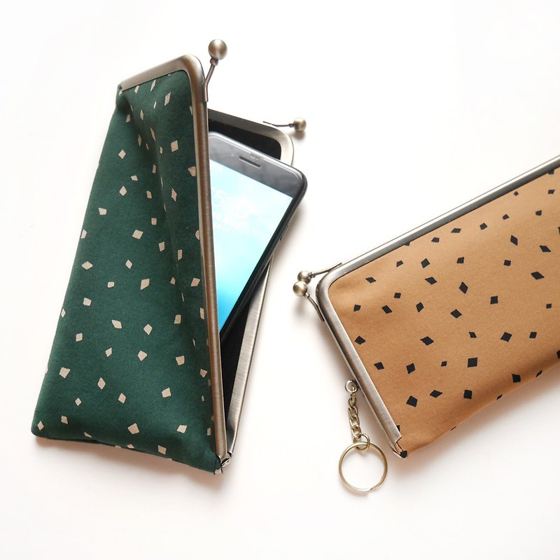 Fairy grass coconut fruit phone pocket gold bag / passport bag [made in Taiwan] - Clutch Bags - Other Metals Green