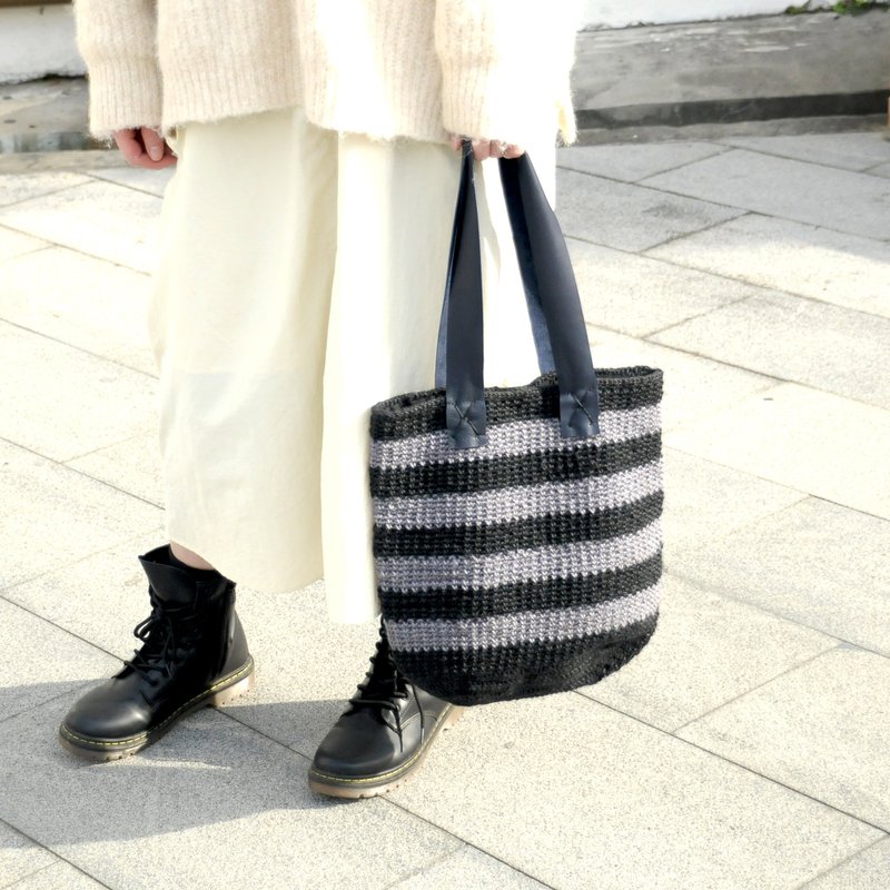 Cuttlefish woven bag/ Linen woven/shoulder bag/woven bag - Handbags & Totes - Cotton & Hemp Black