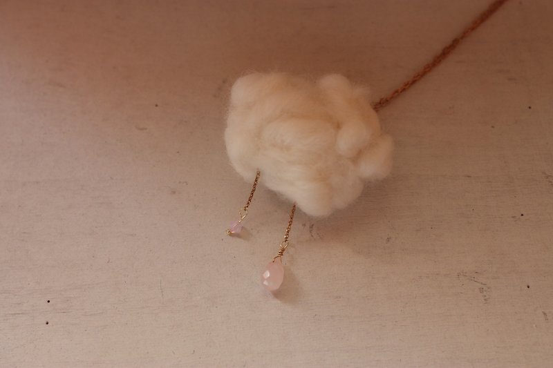 粉晶雲朵雨滴項鍊 天然粉水晶 施華洛世奇水晶 - 項鍊 - 羊毛 粉紅色