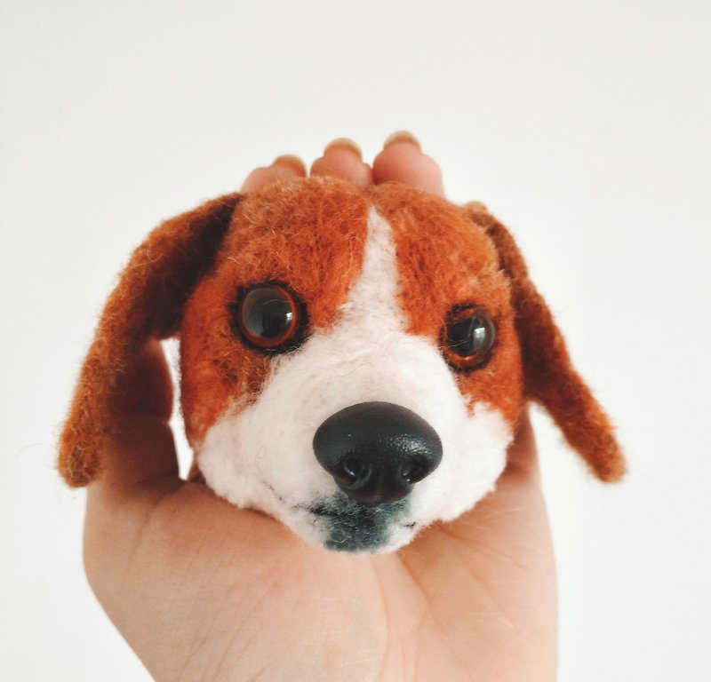 [Stay cute combination of Beagle] Original hand-made cute wool puffy ball can be made as an orphan brooch - Brooches - Wool Multicolor