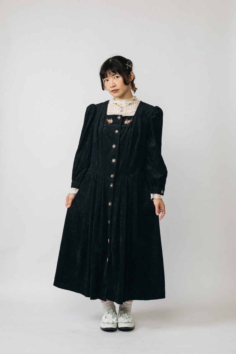 Tyrolean Dress Tyrolean Dress Vintage [First Love Sales Office] Vintage.B680 - One Piece Dresses - Cotton & Hemp Black