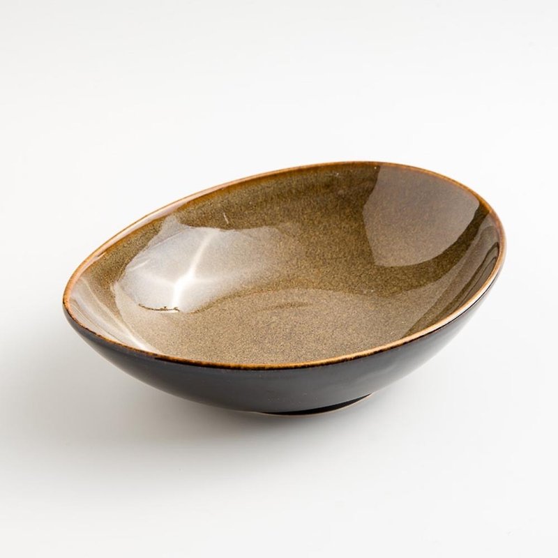 [New Product Launch] WAGA New Oriental Irregular Oval Ceramic Bowl 21cm- Brown - จานและถาด - เครื่องลายคราม สีกากี