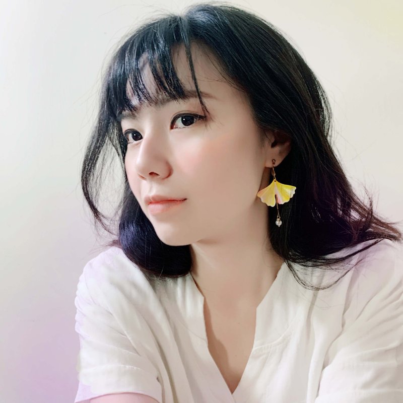 humming-Gold Ginkgo  / Plant /Embroidery earrings - ต่างหู - งานปัก สีเหลือง