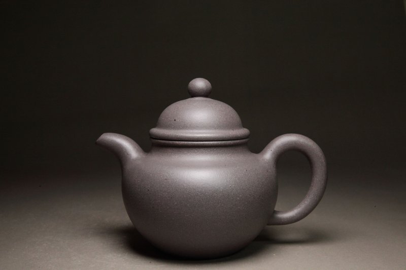 [Douqiu] Longshan brand Huanglongshan Tianqing clay 250cc - Teapots & Teacups - Pottery Gray