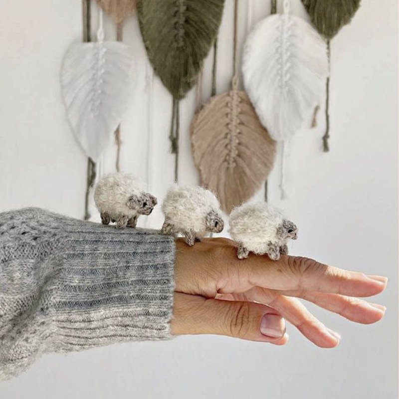 Mini sheep knitting pattern Tiny pet pattern. English and Russian PDF. - 手工藝教學/工具書 - 其他材質 