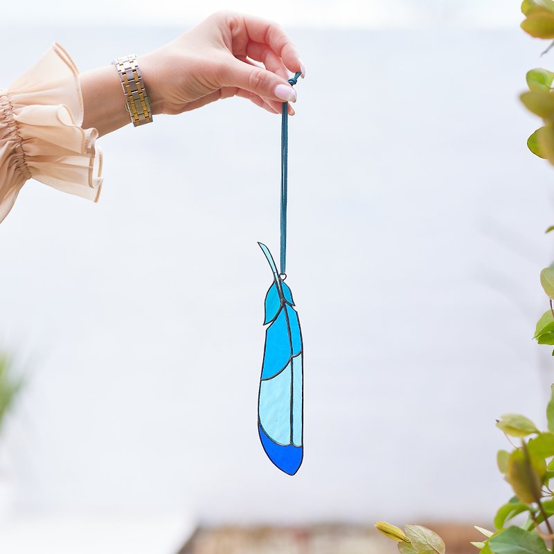 Stained glass Kingfisher feather Suncatcher Window Hangings Mothers Day gift - ของวางตกแต่ง - แก้ว สีน้ำเงิน