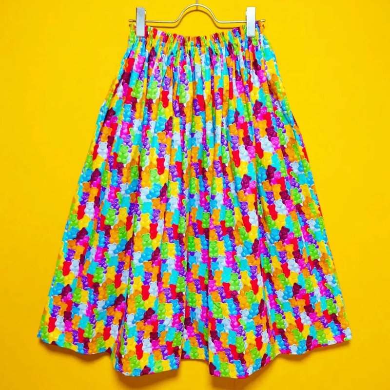 【Made to order】Gummy bears colorful cute Skirt / made in JAPAN / USA fabric - กระโปรง - ผ้าฝ้าย/ผ้าลินิน หลากหลายสี