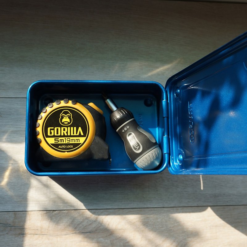 [Gorilla metric tape measure screwdriver] x [TRUSCO] T150 blue steel toolbox - Other - Other Metals Blue