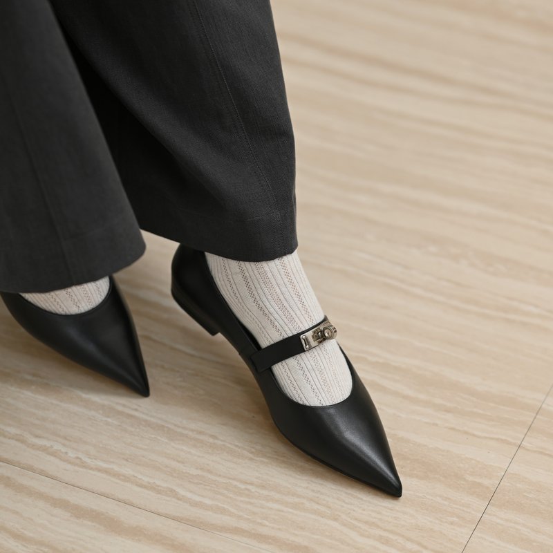 時髦銀釦尖頭平底鞋-黑色 - 娃娃鞋/平底鞋 - 真皮 白色