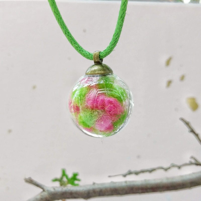 Glass Ball (with Felt Balls) Pendant Necklace - สร้อยคอ - ขนแกะ สึชมพู