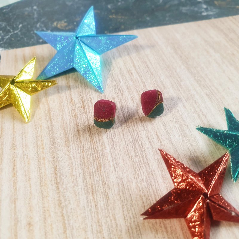 X'mas Go | Plain square style (red and green Max) | Earrings/earrings - ต่างหู - ดินเผา 