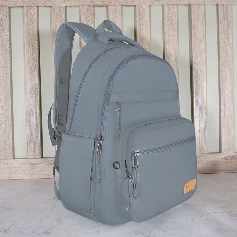 [Get a Keychain with Purchase] Light Travel Large Capacity Laptop Backpack (Morandi Gray) - กระเป๋าเป้สะพายหลัง - ไนลอน สีเทา