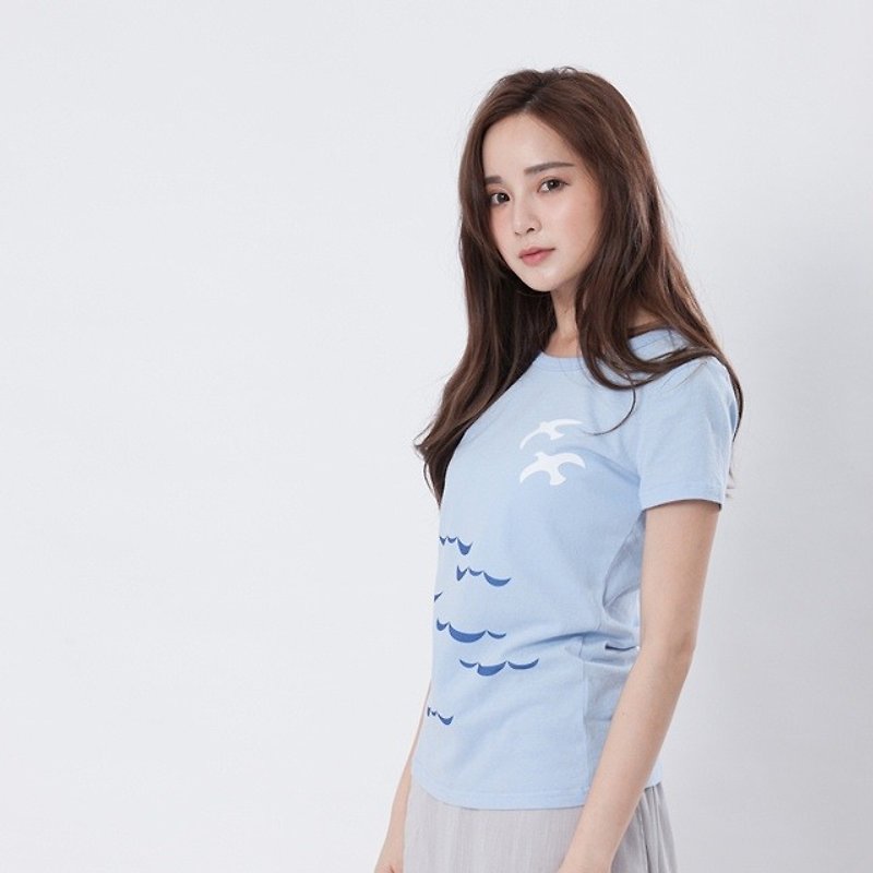 Seagull peach cotton T-shirt Women / Water blue - Women's T-Shirts - Cotton & Hemp Blue