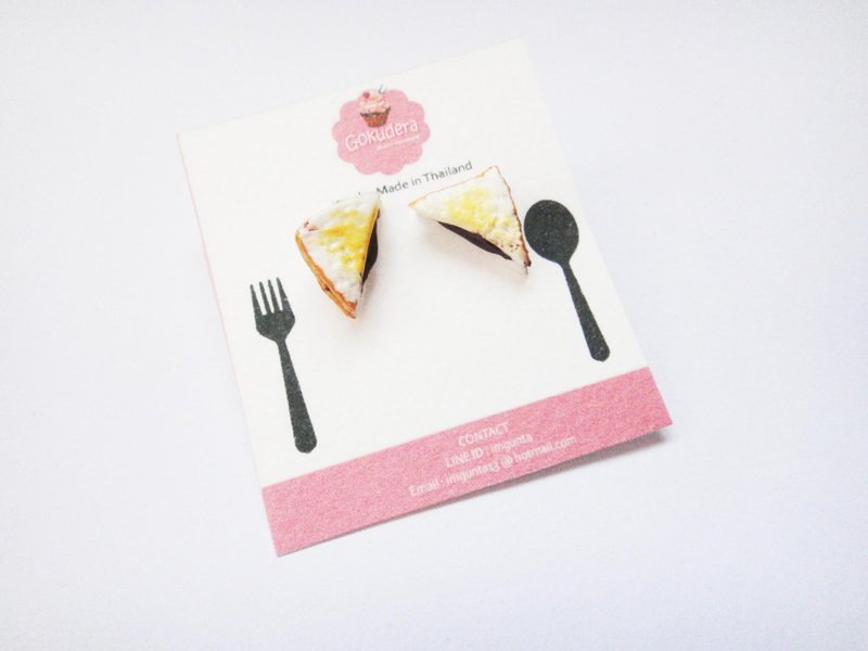 Chocolate-filled bread earrings - 耳環/耳夾/耳骨夾 - 黏土 咖啡色