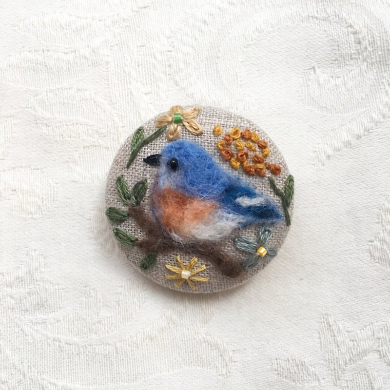 brooch of blue bird - เข็มกลัด - ผ้าฝ้าย/ผ้าลินิน สีน้ำเงิน