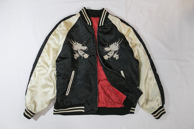 [3thclub Ming Ren Tang] Yokosuka embroidered jacket Yinlong sky black and white color SKJ-017 - เสื้อแจ็คเก็ต - ผ้าฝ้าย/ผ้าลินิน สีดำ