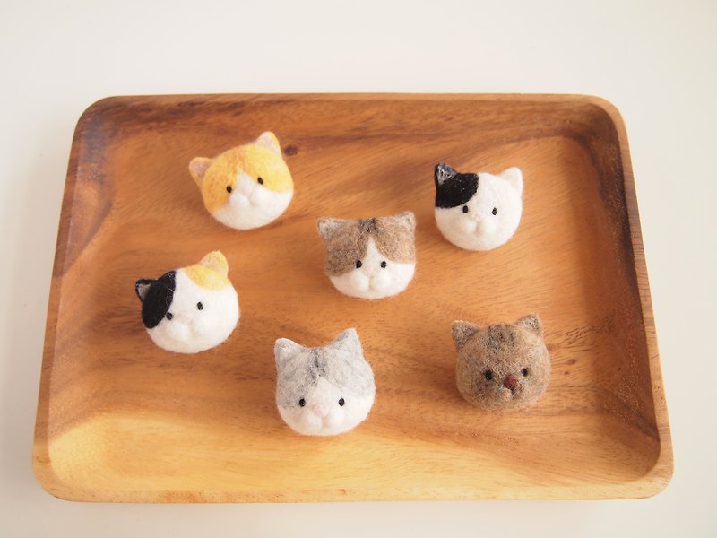 【Online Course Video】Wool Felt Handmade Experience - Bean Ding Eye Cat Cat Magnet/Pin Material Pack - เย็บปัก/ถักทอ/ใยขนแกะ - ขนแกะ หลากหลายสี
