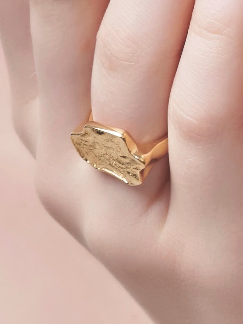 LESIS | Golden Stone - General Rings - Precious Metals Khaki