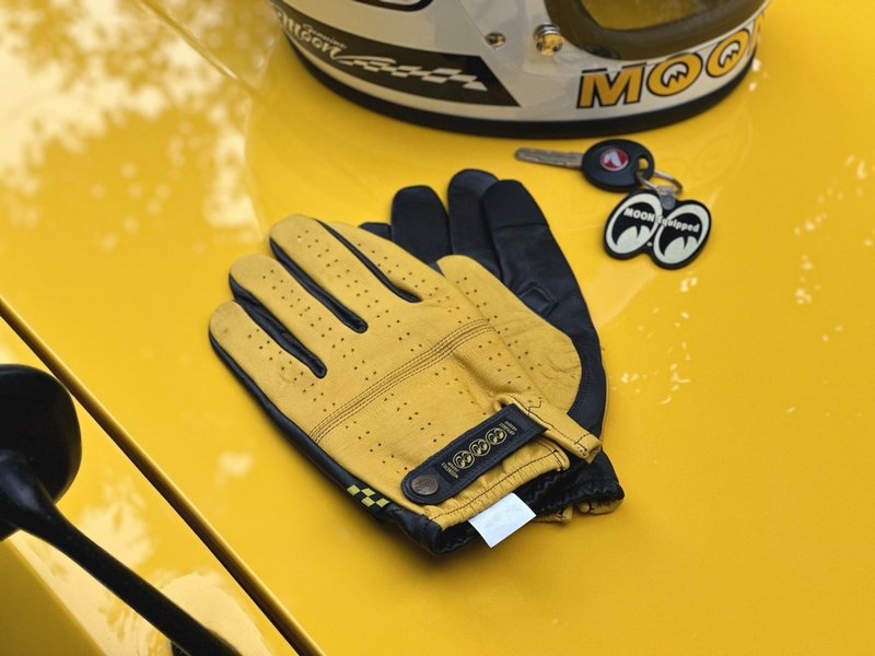 Elders Company X MOONEYES joint knight gloves breathable gloves S~XXL yellow store - Helmets - Other Materials 