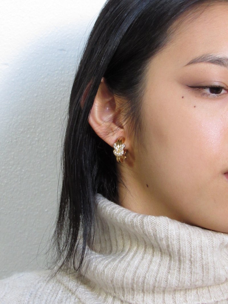 Vintage Swarovski Crystal Embed Gold Hoop Earrings - 耳環/耳夾/耳骨夾 - 貴金屬 金色