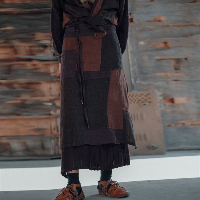 Mulberry Linen Colorblock Apron Plaid Retro Casual All-match Skirt Studio Apron - กระโปรง - ผ้าฝ้าย/ผ้าลินิน สีนำ้ตาล