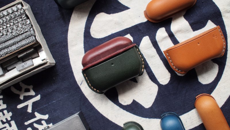 Customized Airpods pro / Airpods pro 2 Leather Case - หูฟัง - หนังแท้ หลากหลายสี